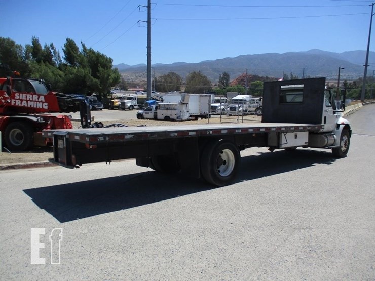2010-international-durastar-4300-image-3