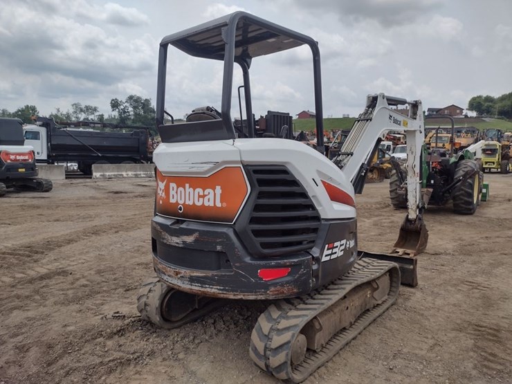 bobcat-e32i-image-38