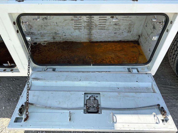 2015-ford-f750-image-24
