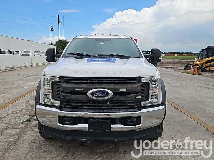 ford-f450-image-11