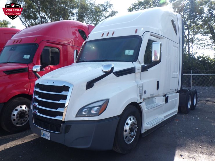 2022-freightliner-cascadia-126-image-1