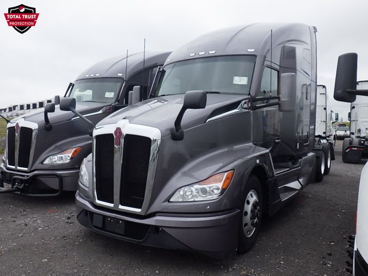 2023-kenworth-t680-image-1