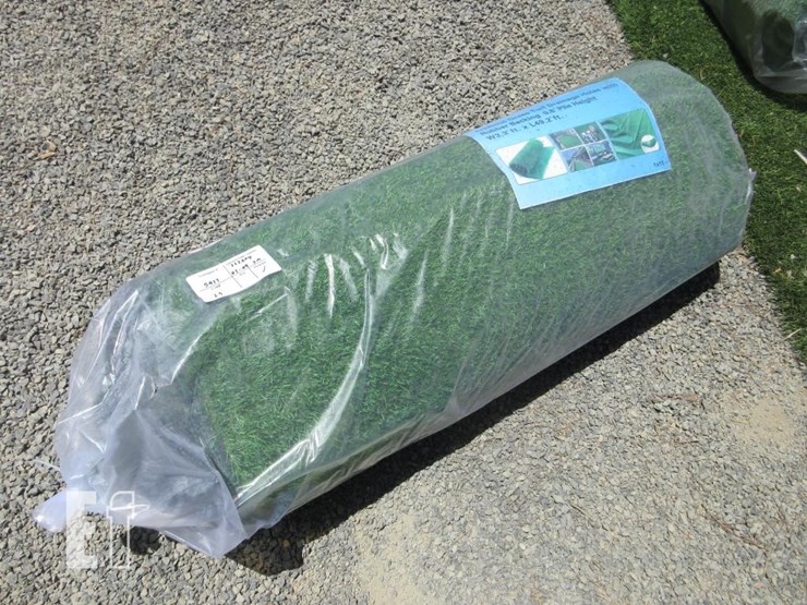 3.3'-x-49.2'-artificial-turf-roll-image-1