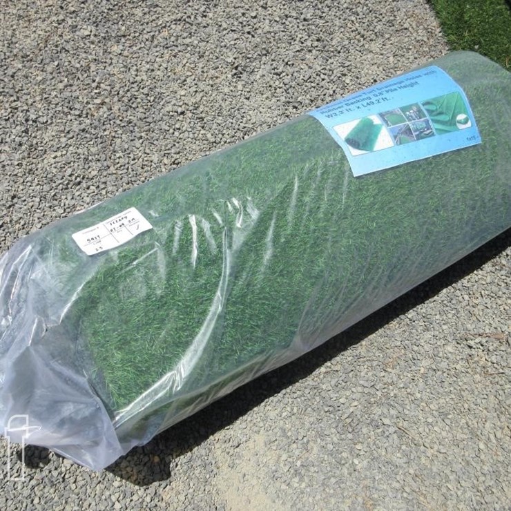 3.3' X 49.2' ARTIFICIAL TURF ROLL