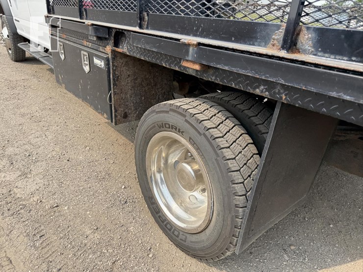 2017-ford-f550-xl-image-21