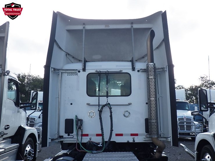 2024-kenworth-t680-image-11