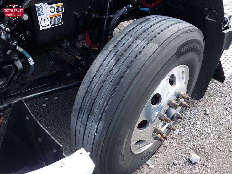 2024-kenworth-t680-image-21