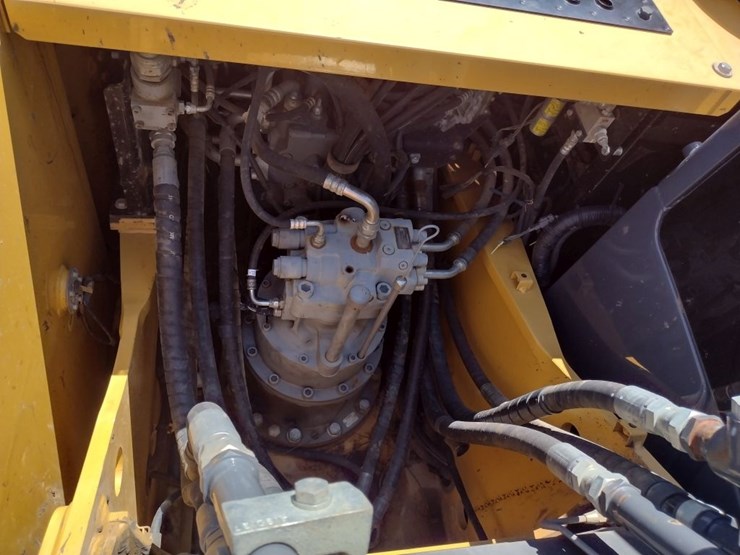 deere-210g-lc-image-39