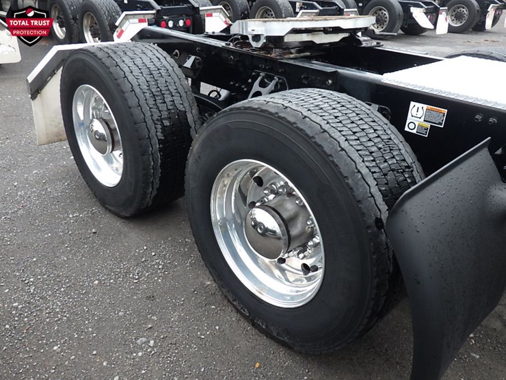 2024-kenworth-t680-image-6