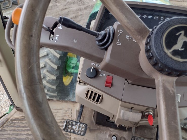 john-deere-7230-image-10