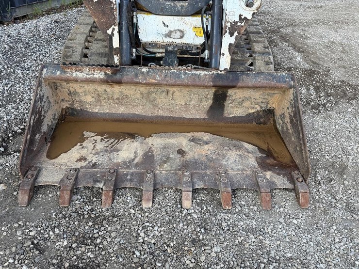 2022-bobcat-t550-image-9