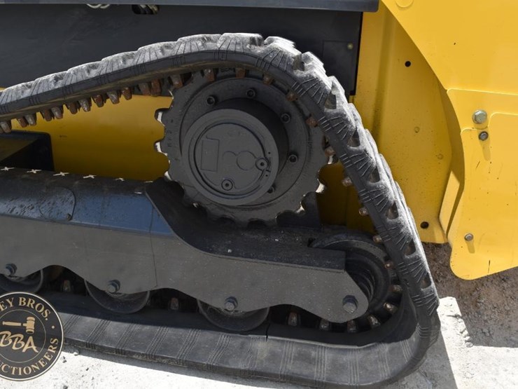 2019-new-holland-c232-image-28