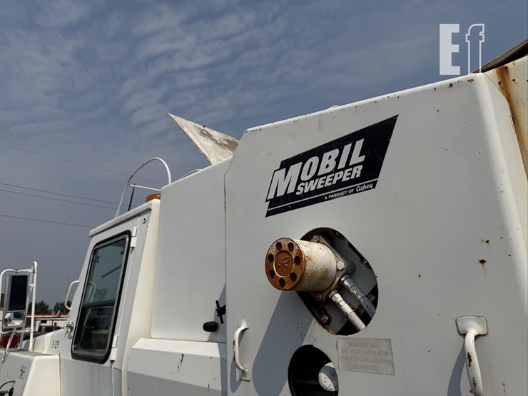 mobil-athey-street-sweeper-8401-image-19