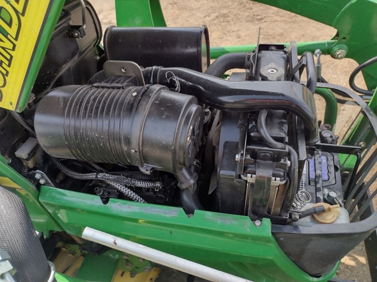 john-deere-2305-image-32