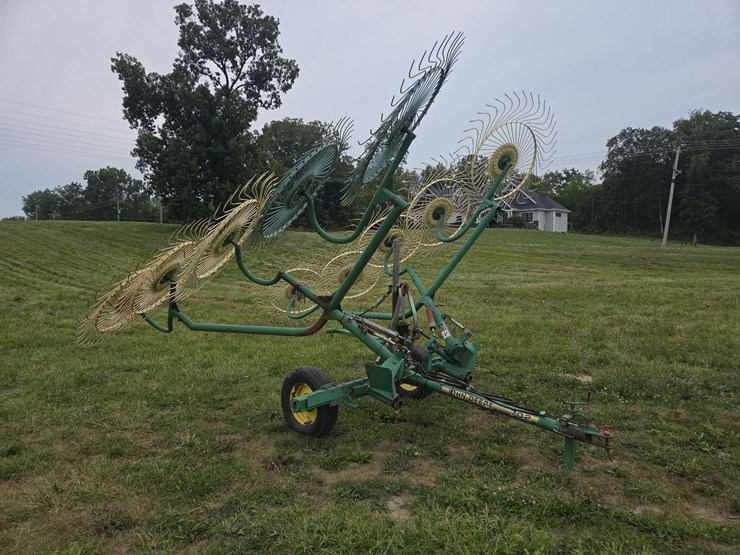 john-deere-702-image-1