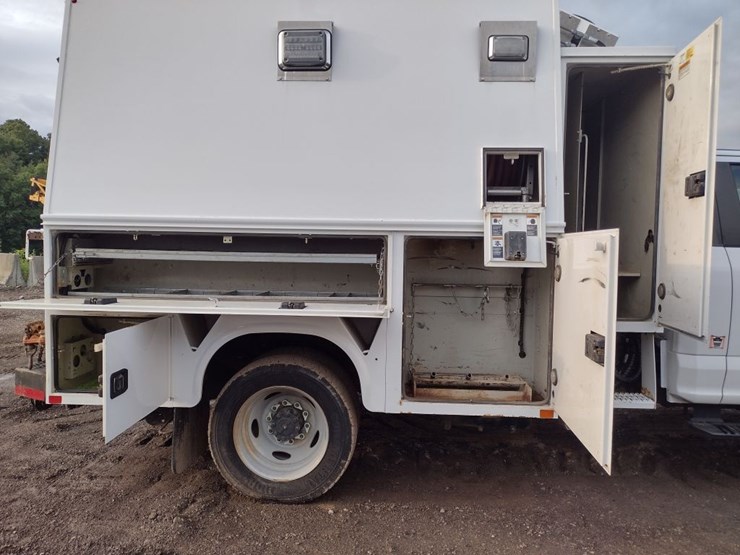 ford-f550-image-27