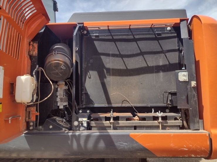 hitachi-zx160-lc-6n-image-20