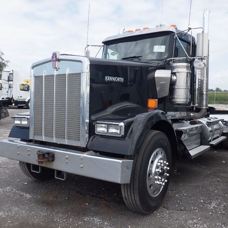 2016 KENWORTH W900