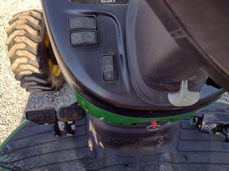 john-deere-4320-image-9