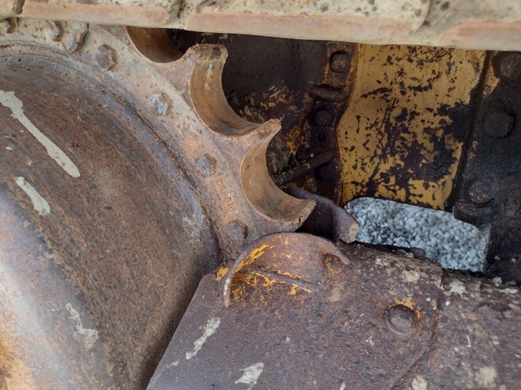 caterpillar-d4c-iii-image-26