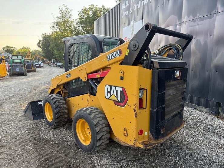 2020-caterpillar-272d3-image-2