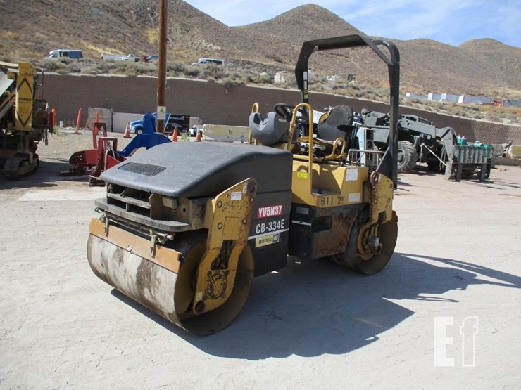 2005-caterpillar-cb-334e-image-2
