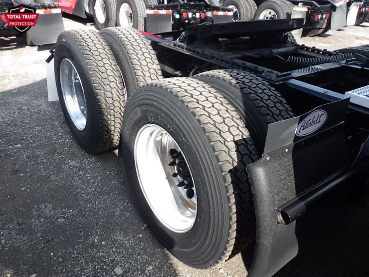 2024-peterbilt-579-image-6