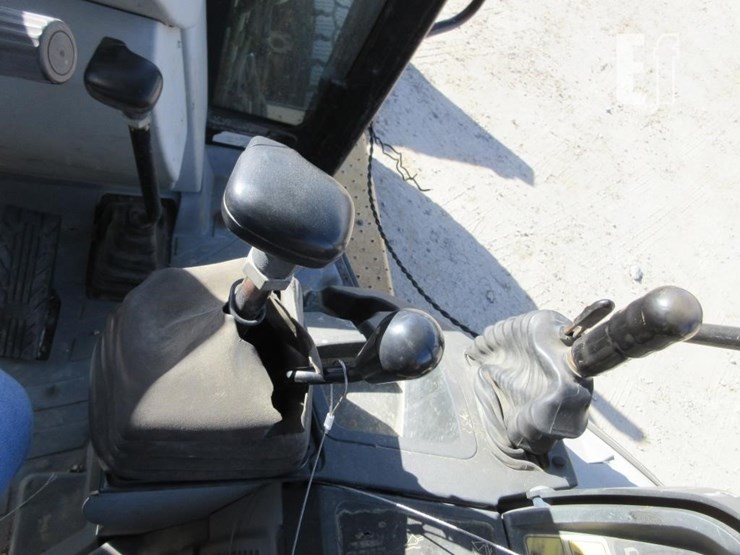 2013-caterpillar-420f-image-9