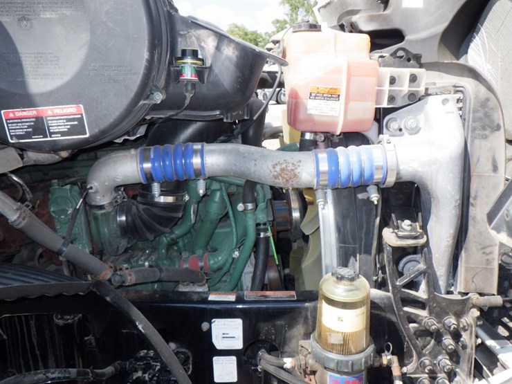 2019-volvo-vnr300-image-22