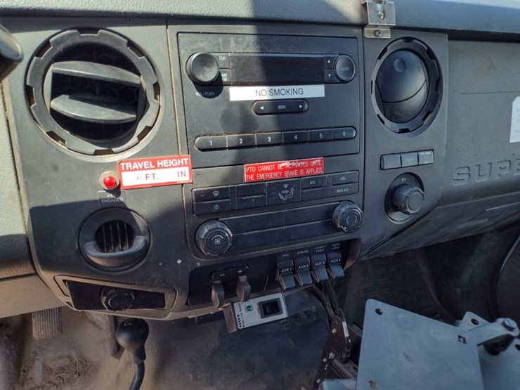 ford-f550-image-8