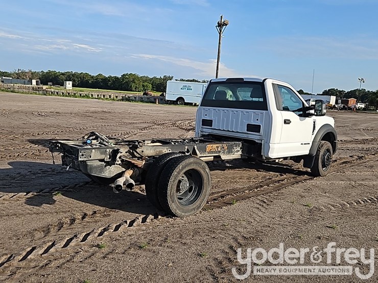 2018-ford-f550-image-5