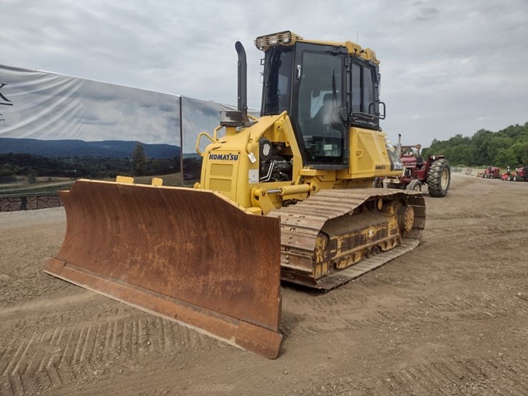 komatsu-d51pxi-22-image-38