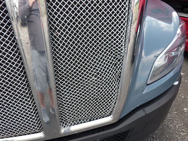 2024-kenworth-t680-image-37