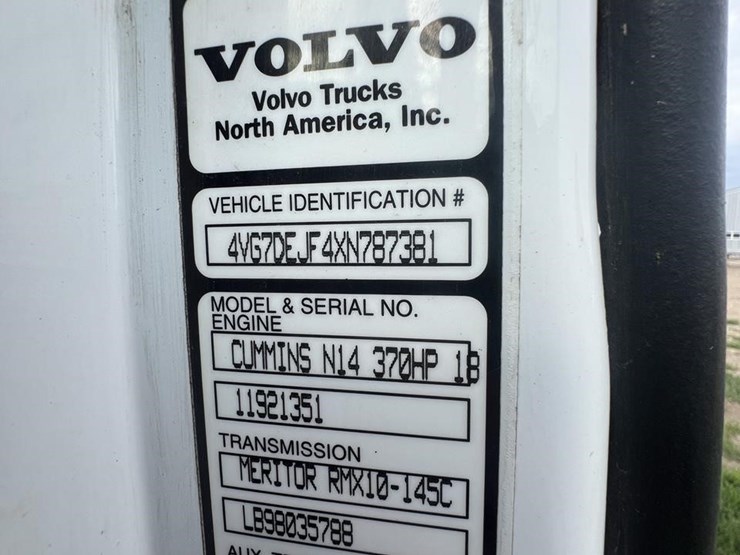 1999-volvo-n14-image-34
