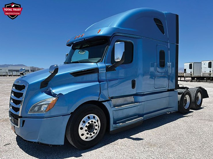 2020-freightliner-cascadia-126-image-1
