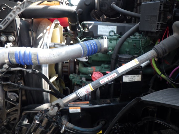 2019-volvo-vnr300-image-19