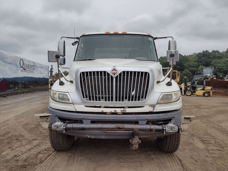 international-durastar-4400-image-2