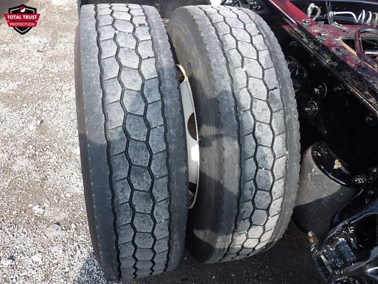 2024-kenworth-t680-image-19