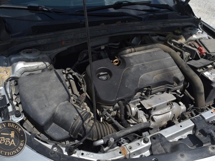 2018-chevrolet-malibu-46449-image-31