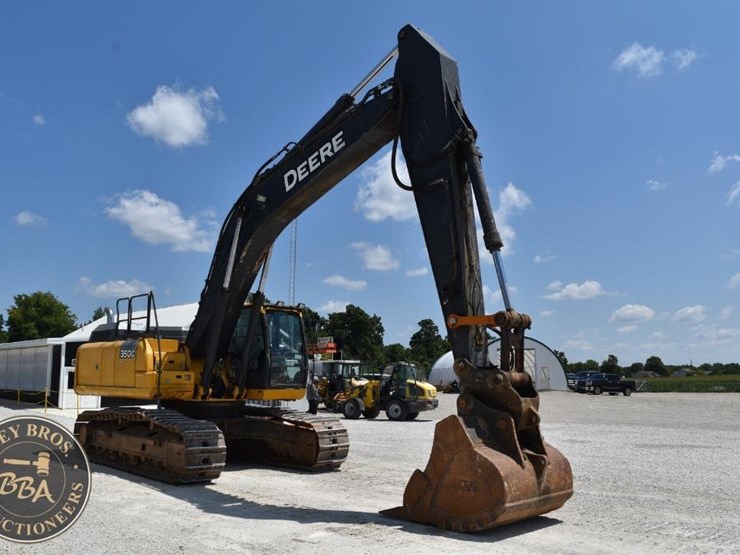 2016-deere-350g-lc-image-9