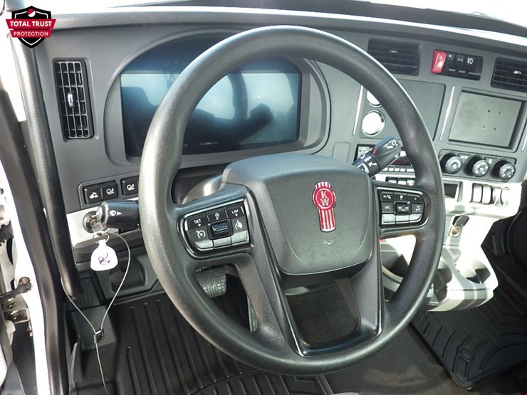 2024-kenworth-t680-image-18