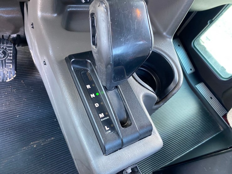 2018-kenworth-t440-image-94