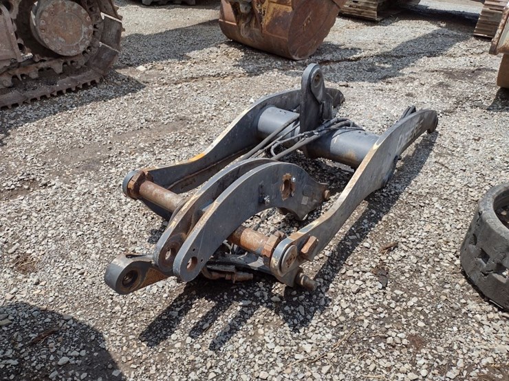 deere-324l-image-8