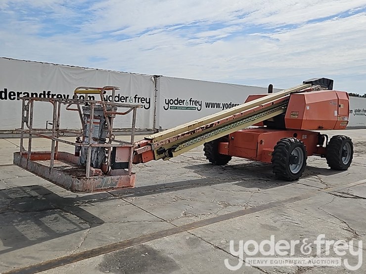 2016-jlg-600s-image-1