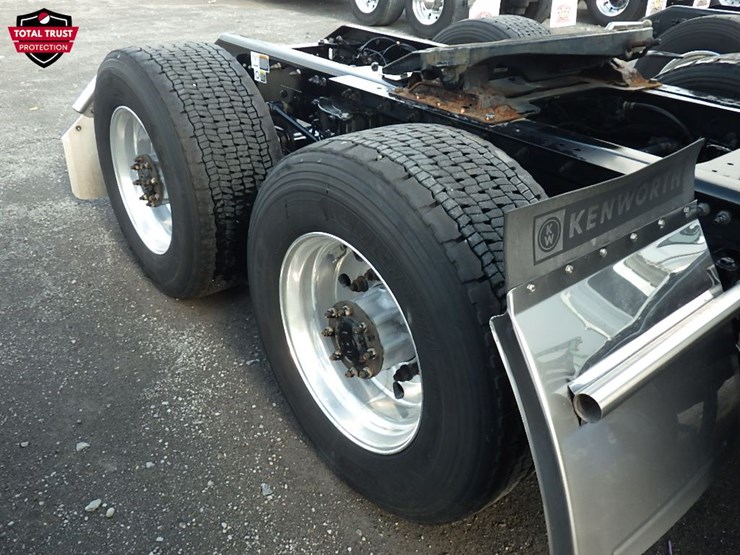 2024-kenworth-t680-image-4