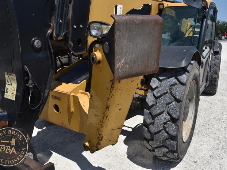 2018-caterpillar-tl1255d-image-23