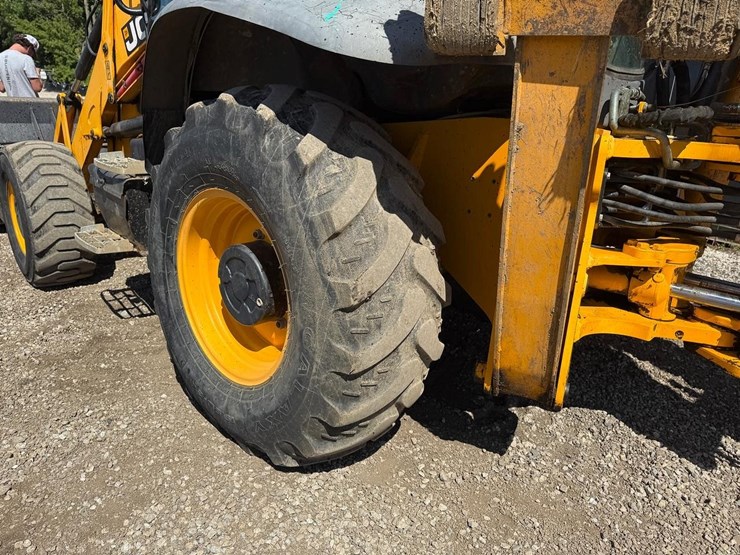 jcb-3cx14-image-19