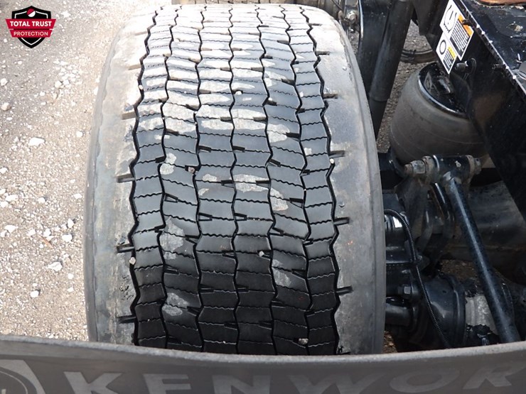2024-kenworth-t680-image-5