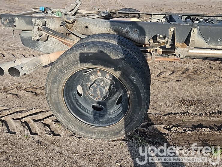 2018-ford-f550-image-8