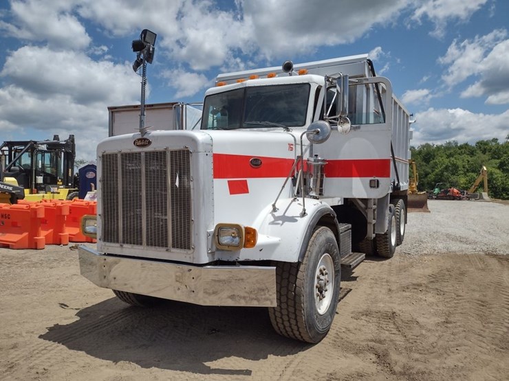 peterbilt-357-image-38